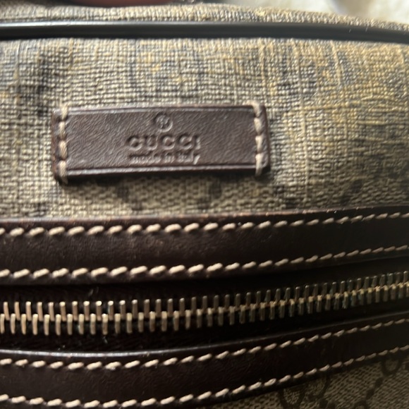 Gucci GG plus monogram Crossbody with the original adjustable Gucci strap - Picture 15 of 15